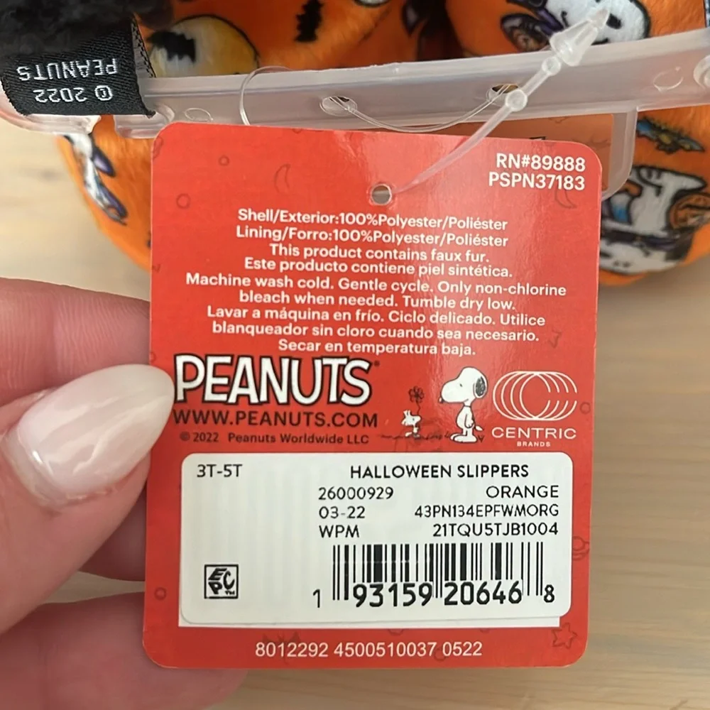Peanuts Halloween slippers
